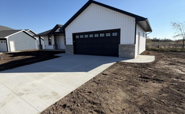 1274 Putnam Drive (Lot 16 Crest Estates), Pulaski, WI 54162